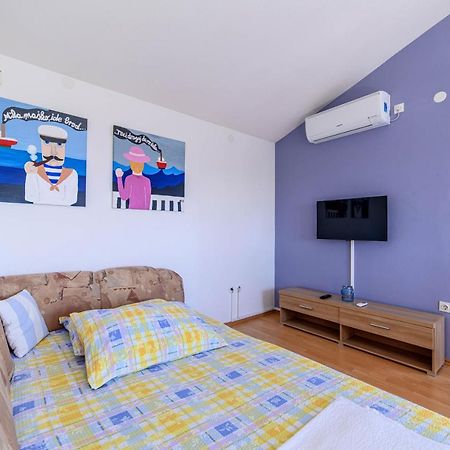 Apartman More Sibenik Bagian luar foto