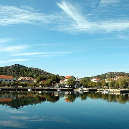 Apartman More Sibenik Bagian luar foto