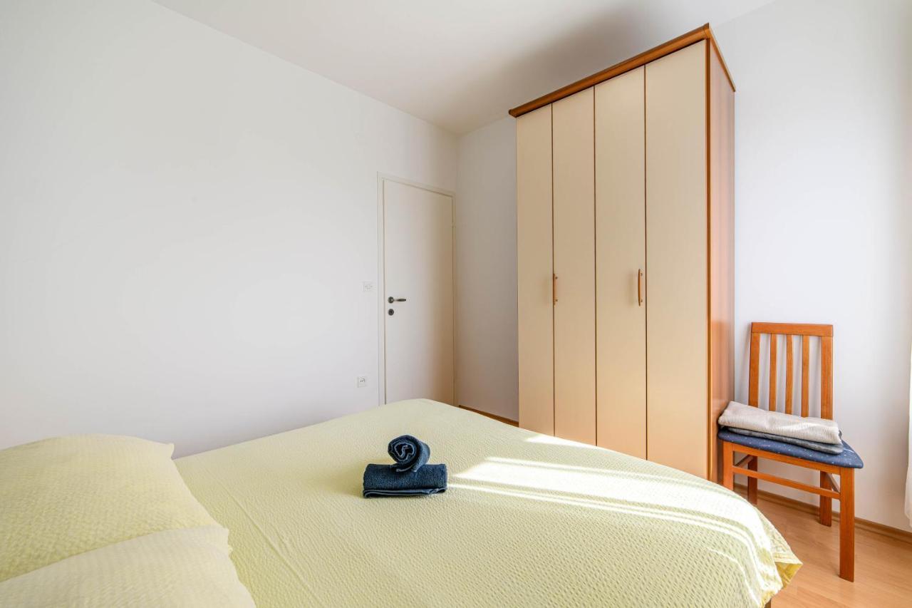 Apartman More Sibenik Bagian luar foto