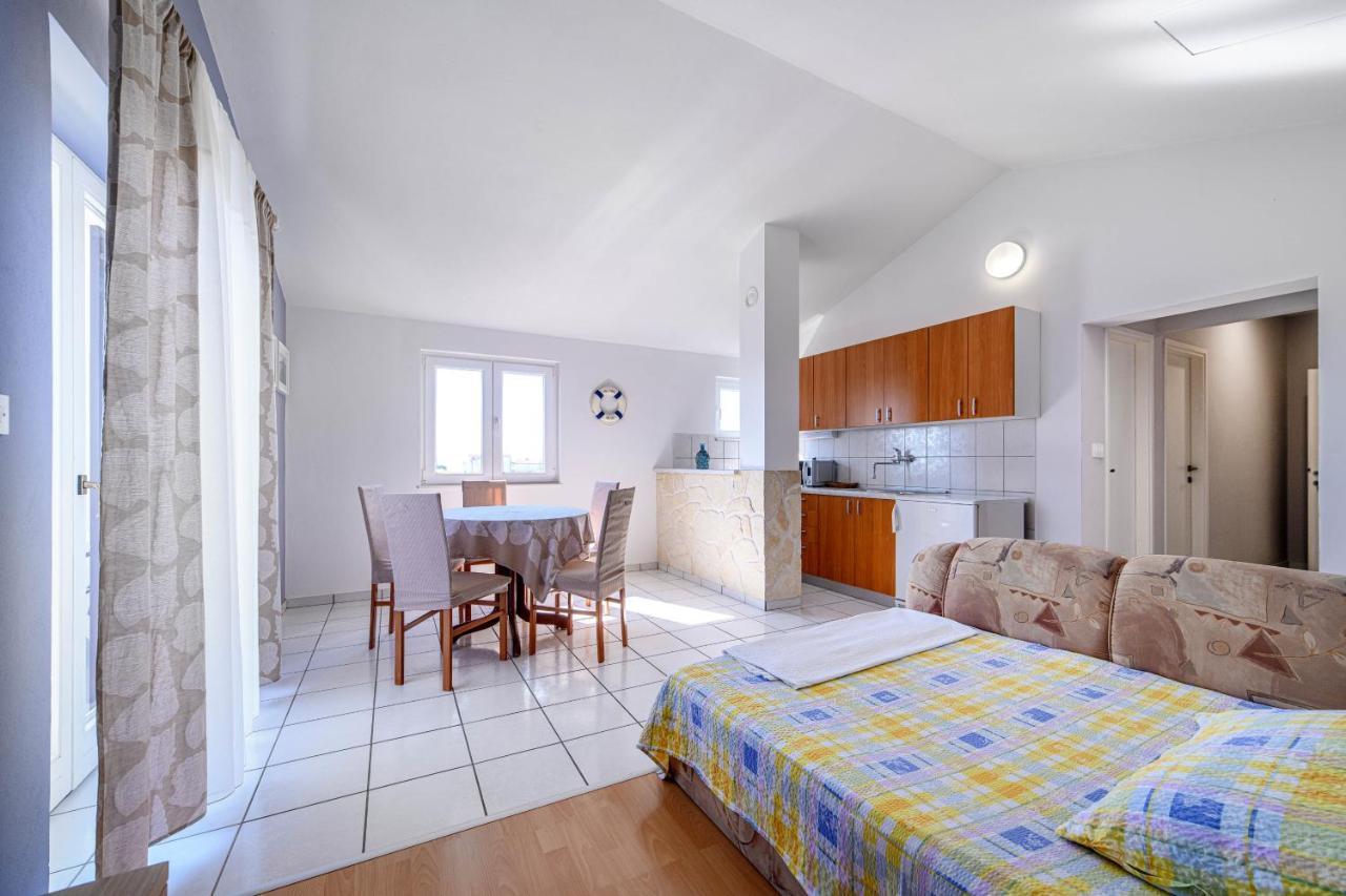 Apartman More Sibenik Bagian luar foto